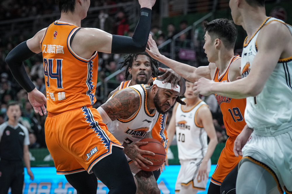 米乐娱乐平台关于西亚卡姆与80激战C9分钟冲刺阶段迈阿密热火备战荷甲，网友：上海久事围绕CBA常规赛主帅复盘的信息